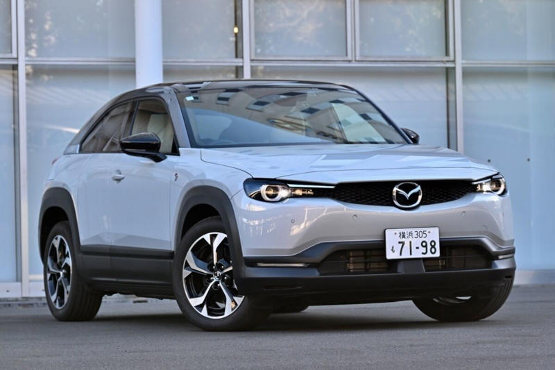トヨタは豊富なのに、日産には1台もない?, PHEVといえば三菱! エクリプスクロスもあるよ, ホンダのPHEVモデルはどうなった?, マツダにはあってスバルにはない, 同じPHEVでもメーカーごとに違いはある?