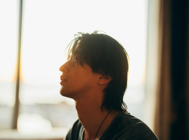 横浜流星の熱意から生まれた映画, 舞台は瀬戸内・今治の島。15年にわたる愛と選択の物語, 「登場人物は全員必死。だから目が離せない」脚本家が語る原作の魅力, Netflix世界1位『イクサガミ』チームが再集結