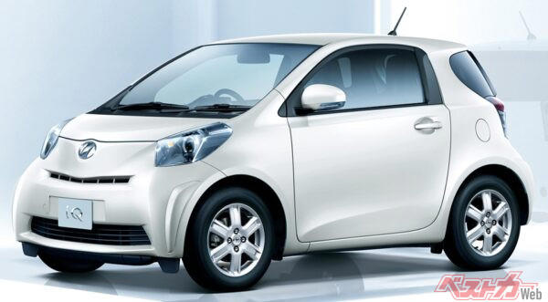 「軽自動車よりも短い!?　マイクロプレミアム」　トヨタ・iQ, 「唯一無二の4ドア4シーターロータリースポーツ」　マツダ・RX-8, 「エコだけじゃ終わらないハイブリッドカー」　ホンダ・CR-Z, 「斬新な3席×2列の6シーターミニバン」　ホンダ・エディックス