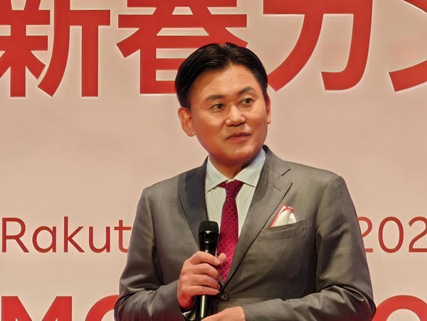 在日外国人スタッフは大歓迎, 2年近くデータ通信が使い放題, 楽天グループが“MVNO”として施策を展開, 既存3社が諦めつつある市場を掘り起こし
