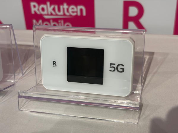 在日外国人スタッフは大歓迎, 2年近くデータ通信が使い放題, 楽天グループが“MVNO”として施策を展開, 既存3社が諦めつつある市場を掘り起こし