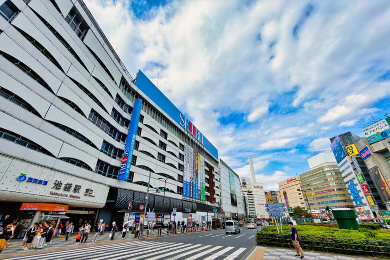 再開発が進む主要ターミナル駅, 私鉄が辿った別の道, 海外の駅は「通り過ぎる場」, 米国やアジアの駅の姿, つき詰めるほど、薄れていくもの