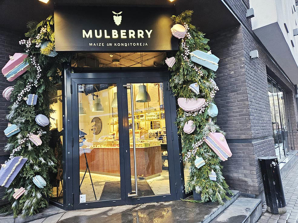 クロワッサンやパイが人気のベーカリーカフェ「Mikla Bakery(ミクラ・ベーカリー)」-MAP①, 新オープンのカフェ＆レストラン「The NED(ザ・ネッド)」-MAP②, 焙煎ではなく、抽出で個性を出す「MiiT Coffee(ミート・コーヒー)」-MAP③, 自家焙煎ブランドとして国内外から注目を集める「Kalve Espresso Room(カルヴェ・エスプレッソ・ルーム)」-MAP④, ホームメイドのケーキが充実「Mulberry(マルベリー)」-MAP⑤, 体にやさしい素材で作られた焼き菓子やパンが並ぶ「Better Bread(ベター・ブレッド)」-MAP⑥