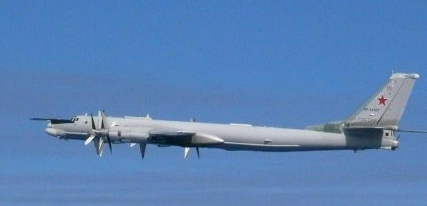 ロシア Tu-95 戦略爆撃機が KADIZ に無断進入…11時間の長距離飛行で威嚇, Tu-95MSの核搭載能力と脅威, KADIZ 無断進入の詳細経路, ロシア国防省の訓練主張, 韓国空軍の対応体制, 最近のロ・中 KADIZ 侵犯の推移, 戦略的威嚇の目的分析, 日米韓連合対応強化の動き, 長期的な安全保障への含意