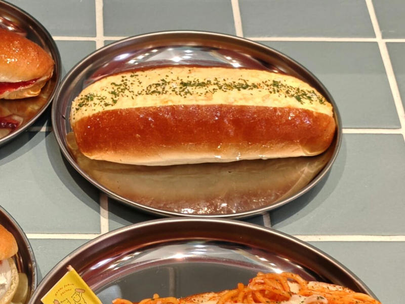 熱海プリン6店舗目！工房併設のイートインタイプでオープン, ファクトリー限定・熱海プリンこっぺ, ファクトリー限定・出来立て 皿プリン, ファクトリー限定・湯あがり３姉妹, ファクトリー限定・お風呂あがり入浴セット（2種類）, ファクトリー限定・湯あがりかばさん焼き, ファクトリー限定・新発売のお土産, キュートなグッズ, まとめ：イートイン・食べ歩きで熱海を満喫