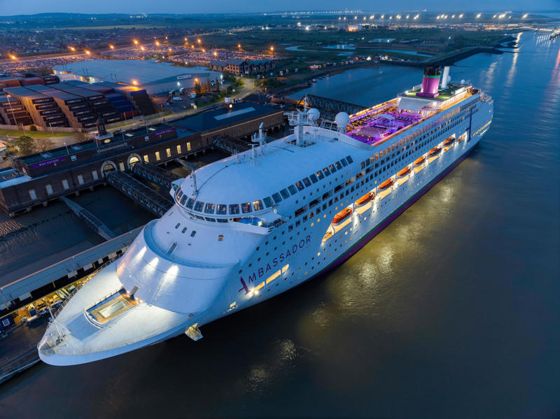 Broadening appeal, Nostalgia, The hot (and cold) spots, Cruise and stays, Early booking, A spotlight on sustainability