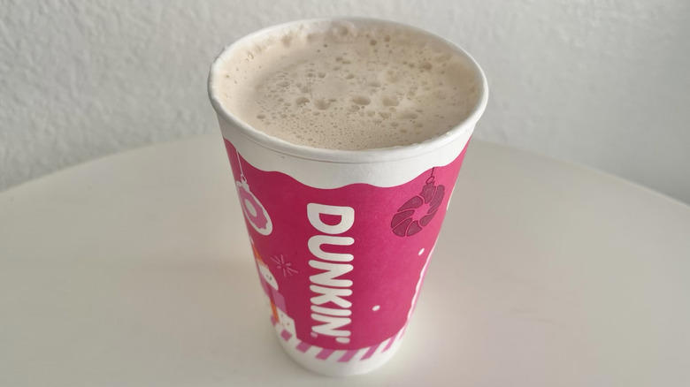 Taste test: Dunkin' hot chai latte Taste test: Dunkin' hot chai latte, Taste test: Dunkin' iced chai latte, Taste test: Starbucks hot chai latte, Taste test: Starbucks iced chai latte