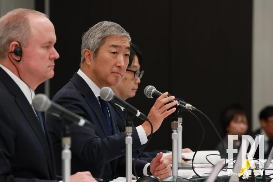 「マイ・クライアント」になれ, 絶大な権力を持つ社員の存在, 「頭を使って副業しろ」, 「そのような事実はございません」