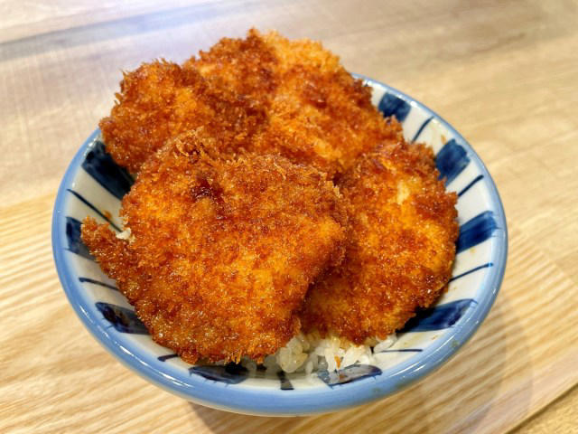 ・「かつや」の新業態, ・攻めすぎの出店場所, ・「たれとん」はこんな店, ・「かつや」と「たれとん」の違い, ・5日間限定で550円に, ・今回ご紹介した飲食店の詳細データ