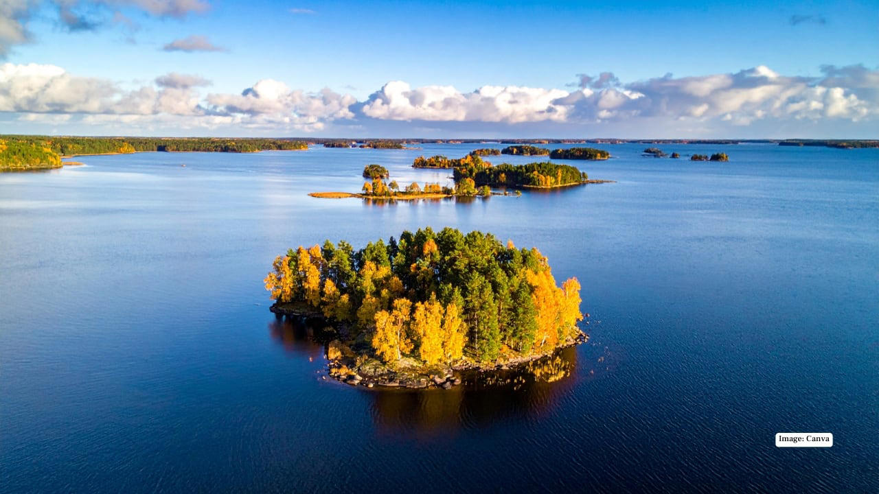 3. Finland – 178,947 islands Finland’s landscape is defined by water. Known as the “Land of a Thousand Lakes,” the country actually has far more—and many of those lakes contain multiple islands. Combined with Finland’s Baltic coastline, this results in one of the world’s most fragmented geographies. 1. Norway – 320,249 islands Norway leads the global island count thanks to its deeply indented, glacier-carved coastline. Thousands of islands dot its shores, stretching from the Arctic archipelago of Svalbard in the north to the skerries near the Swedish border in the south. These range from barren, wave-battered rocks to long-settled fishing communities that still shape coastal life., 3. Finland – 178,947 islands Finland’s landscape is defined by water. Known as the “Land of a Thousand Lakes,” the country actually has far more—and many of those lakes contain multiple islands. Combined with Finland’s Baltic coastline, this results in one of the world’s most fragmented geographies., 4. Japan – 120,729 islands Japan’s island tally jumped dramatically after a major remapping exercise in 2023 using advanced satellite technology. The update identified thousands of previously unrecorded islands that met stricter criteria, including minimum coastline length. While most are uninhabited, the revised figure highlights how scattered Japan’s landmass truly is., 5. Canada – 52,455 islands Canada’s islands span three oceans—the Atlantic, Pacific and Arctic. Large landmasses such as Baffin Island sit alongside countless smaller, unnamed islands, many of them remote and uninhabited. In the far north, ice and extreme weather still limit detailed mapping, suggesting the total may yet evolve., 6. Chile – 43,471 islands Chile’s long Pacific coastline conceals a vast maze of islands, particularly in the fjord-filled south of Patagonia. Channels, rain-soaked archipelagos and rugged terrain define this region, where many islands are accessible only by boat and remain largely untouched by modern development., 7. United States – 18,617 islands The United States’ island count stretches across continents and oceans. It includes Alaska’s extensive island chains, the Florida Keys, coastal islands along both seaboards, and distant territories such as Guam and American Samoa. Alaska alone accounts for a large share of the total., 8. Indonesia – 17,508 islands Despite being widely known as the world’s largest archipelagic nation, Indonesia ranks lower on this list due to stricter counting rules. Spread over more than 5,000 kilometres, its islands range from densely populated hubs to remote volcanic outcrops and forested wilderness., 9. Australia – 8,222 islands Often thought of as a single continental landmass, Australia also boasts thousands of offshore islands. From Tasmania in the south to the Torres Strait islands in the north, these landmasses reflect the country’s long coastline and diverse marine geography., 10. Philippines – 7,641 islands Rounding out the top ten, the Philippines is one of the most densely populated island nations in the world. More than 2,000 of its islands are inhabited, forming the backbone of daily life, trade and transport across Southeast Asia.