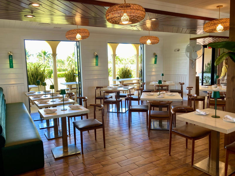 Açaí Day deal, What ales ya?, Beer‑paired dinner at Caretta Caretta, New Boca Raton fro-yo, Château La Nerthe wine dinner at Café Boulud, Cook with a Top Chef at Honeybelle, Prosecco Rosé is having a moment