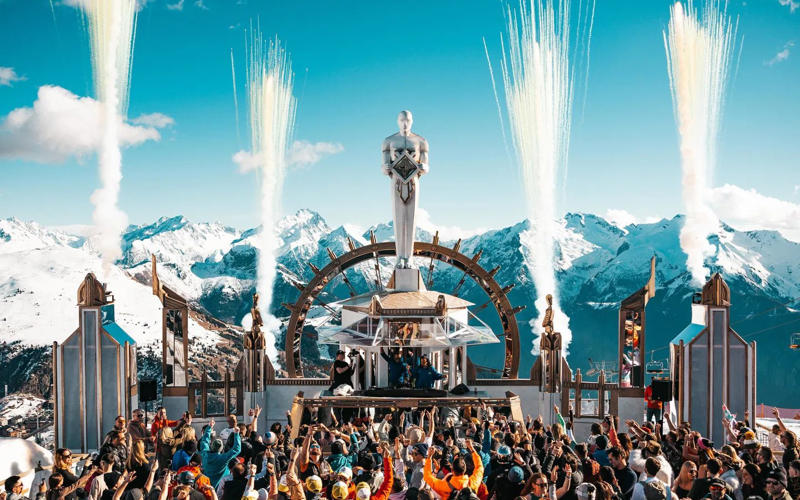 Caprices , VSNZ Winter Arc, Snowboxx, Tomorrowland Winter, Electric Mountain Festival, Snowbombing, European Gay Ski Week