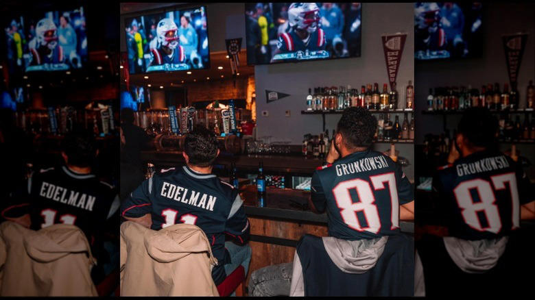 The Fours (Quincy), The Lansdowne (Fenway), Cask 'n Flagon (Fenway), Banners Kitchen & Tap (West End), Bleacher Bar (Fenway-Kenmore), Loretta's Last Call (Fenway-Kenmore), Cunard Tavern (East Boston), Game On! (Fenway), Methodology