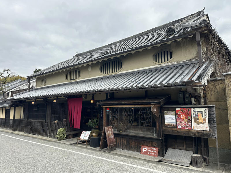 上から下までいちご尽くし！ 老舗果実園の特製パフェ, 古都華の聖地で贅沢いちごパフェ, 道の駅の地元産いちごのパフェは極みの境地！ , “いちごの村”を代表する人気古民家カフェのパンケーキプレート