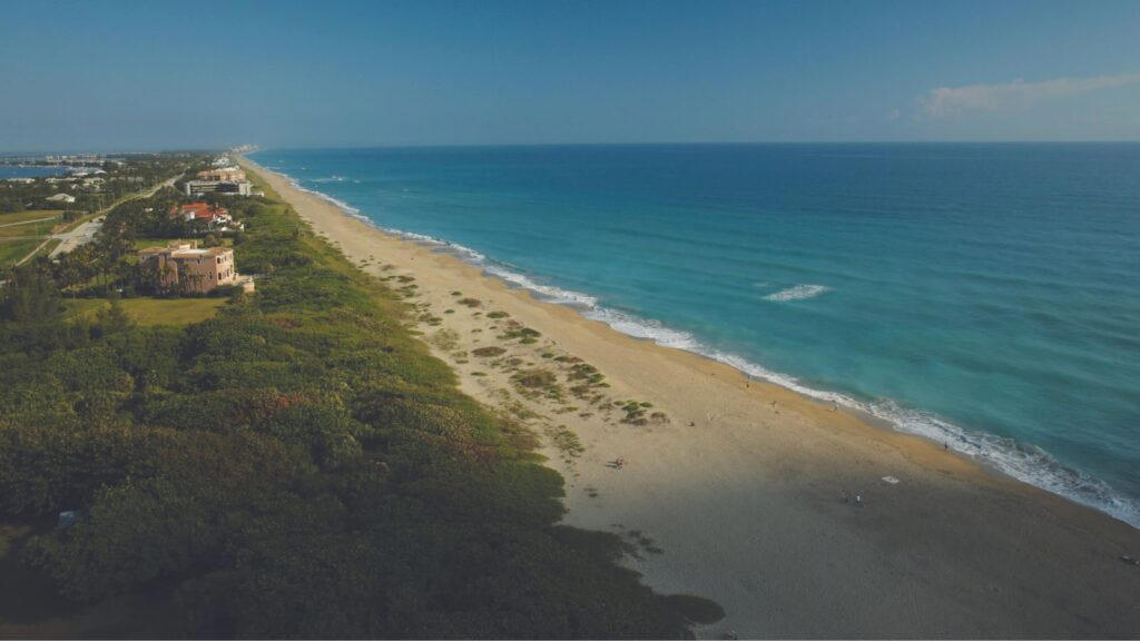 1. Clearwater Beach, 2. Siesta Beach, 3. Cocoa Beach Pier, 4. Anastasia State Park Beach, 5. Stuart Beach, 6. Red Reef Park, 7. Manatee Public Beach, 8. Fort De Soto Park, 9. Deerfield Beach, 10. Hollywood Beach, 11. Crandon Park Beach, 12. Clam Pass Park Beach, 13. Grayton Beach State Park, 14. Russell-Fields City Pier and Beach