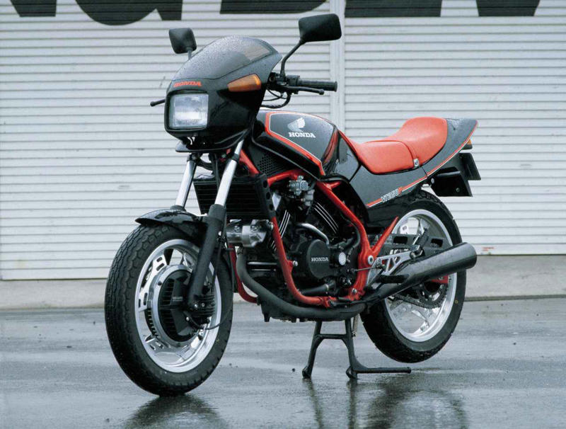 ヤマハ「RZ250」（1980）プレイバック①, ヤマハ「RZ250」（1980）プレイバック②, ヤマハ「RZ250」（1980）カタログ写真館, ヤマハ「RZ250」（1980）主なスペック・発売当時価格, ヤマハ「RZ250」（1980）動画・写真, ヤマハ「RZ250」（1980）関連記事