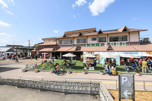 上から下までいちご尽くし！ 老舗果実園の特製パフェ, 古都華の聖地で贅沢いちごパフェ, 道の駅の地元産いちごのパフェは極みの境地！ , “いちごの村”を代表する人気古民家カフェのパンケーキプレート
