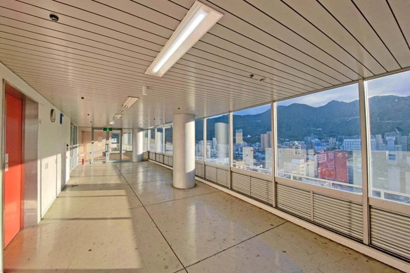 JRが生んだ新しい街に体験型の無料展望台, 500本の植物と音響が包む地上150mの森, 眼下に広がる「鉄道たちが織りなす風景」, 大阪・淀屋橋に誕生した「滞在型」展望台, 1000円で楽しむ水都の夜景, 大正期の三越から始まった「展望の価値」, バブル崩壊後、相次いだ展望施設の閉鎖, 外国人観光客が再発見した「展望の価値」, 「展望+α」が生む街全体の価値向上