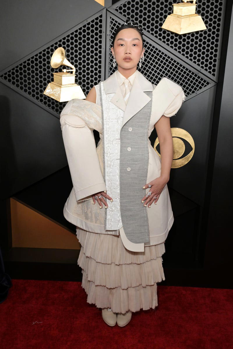 Sabrina Carpenter, Olivia Dean, Addison Rae, Benson Boone, Katseye , Audrey Nuna, FKA Twigs, Alex Warren, Coco Jones, Queen Latifah, Zara Larsson, Leon Thomas III, Ali Wong, PinkPantheress, Rhian Teasdale and Lava La Ru, Lola Young , Shaboozey, Kehlani , Sierra Hull, Joni Mitchell, Sharon Osbourne, Zanna Roberts Rassi, Darren Criss