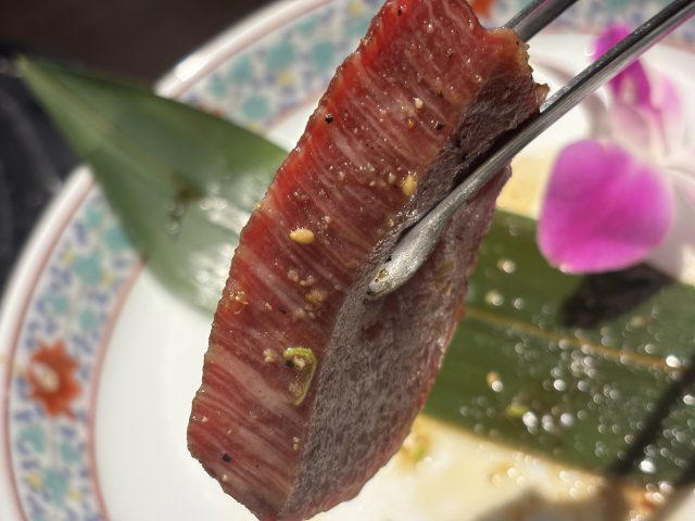 ・人生初の叙々苑へ, ・叙々苑のアラカルト、おそるべし, ・たった3切れの肉に震える, ・食が細くなったときこそ高級焼肉！