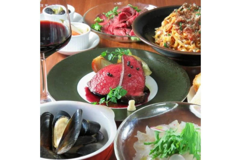 冬に華やぐ札幌のイベントに心躍る, 札幌へはどう行く？, 札幌行くならまずこれ！ 5選, 注目！【さっぽろ雪まつり】, さっぽろ雪まつり, 定番！【二条市場】, 注目！【さっぽろホワイトイルミネーション】, さっぽろホワイトイルミネーション, 注目！【スープカレー SOUL STORE】, スープカレー SOUL STORE, 冬の札幌だからこそのイベントを満喫