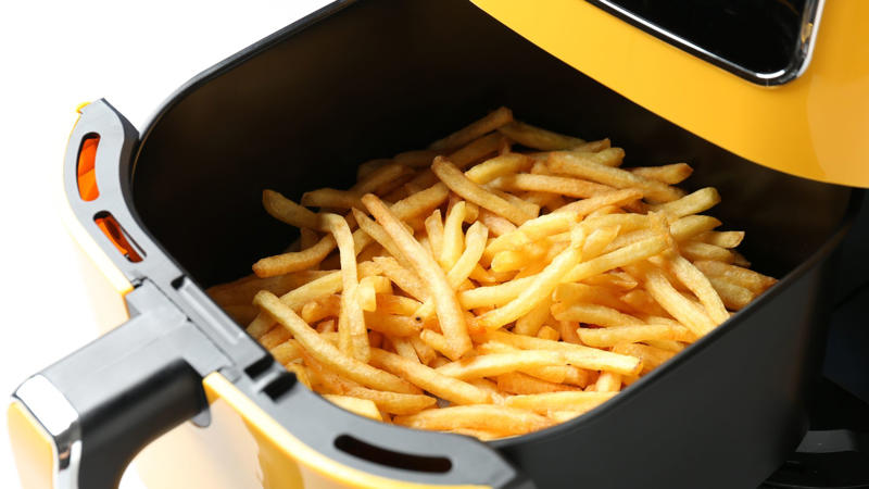 1. Cheesy foods , 2. Sauces and liquids, 3. Battered foods, 4. Fresh greens, 5. A whole chicken, 6. Popcorn, 7. Whole eggs
