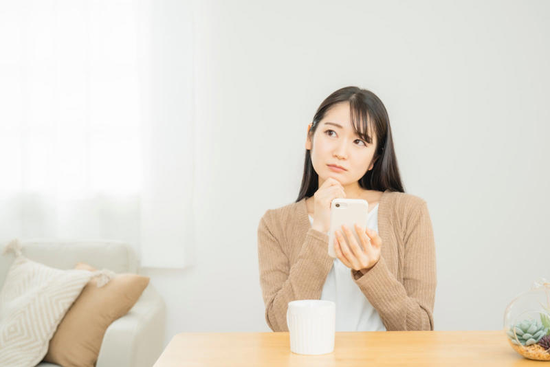 教えてくれたのは、ウェルスナビ株式会社 小松原さん, なぜ資産運用を続けるのが難しいのか？, 1.「やめたくなる時がある」と知っておく, 2.値動きを気にしすぎない, 3.積立金額は「無理せず」