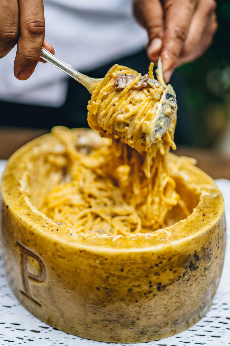 Ten-layer lasagne, Tomato sauce (for passata substitute), Mafaldine al tartufo, La gran carbonara, The Incredible Lemon Pie
