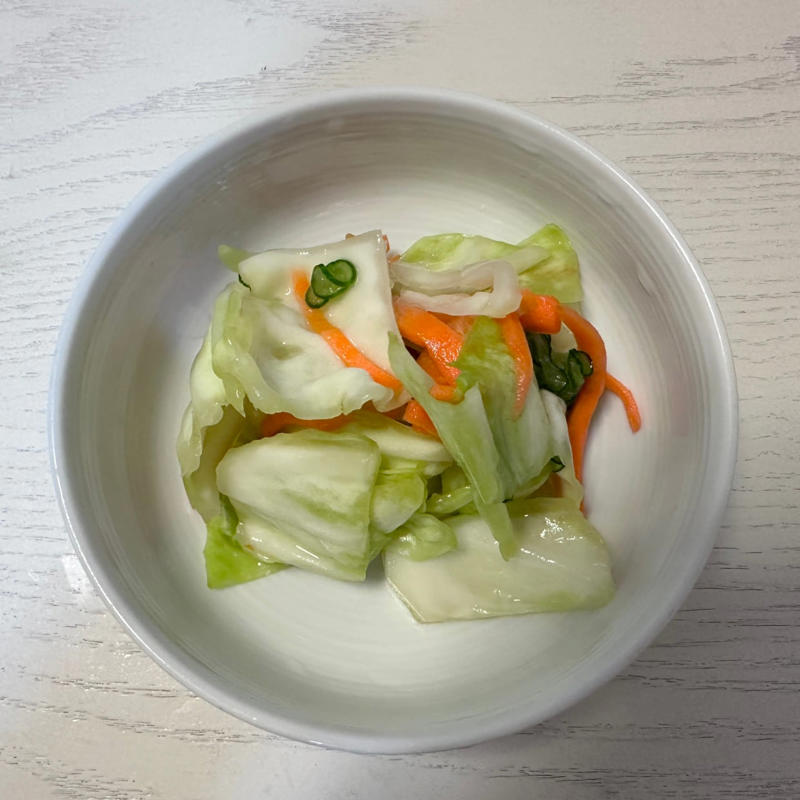 ポリ袋に付いた食材がきれいにはがれない, 解決策は「袋の底」から空気を一気に入れる, 1.ポリ袋の底を切る, 2.完全に底を開ける, 3.保存容器に出す, プチストレス解消でスッキリ！