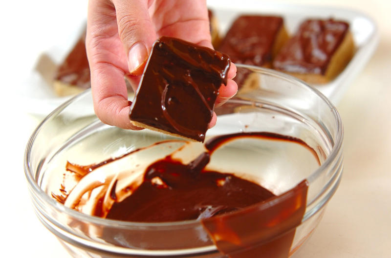 ザクザクチョココーンフレーク, ウエハースのチョコサンド, ひとくちチョコバナナ, 簡単チョコシュー, チョコマシュマロ, 簡単ミニチョコドーナツ