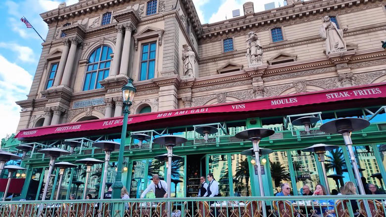 Paris Las Vegas Hotel & Casino, Bellagio Resort & Casino, The Venetian Resort, Fontainebleau Las Vegas, The South Point Hotel, Casino, & Spa, Methodology