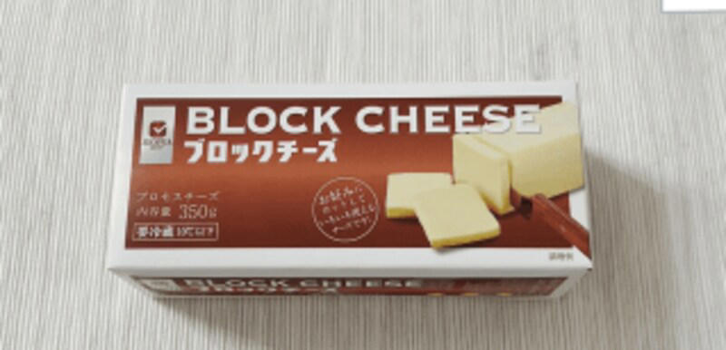 業務スーパーのチーズの良い口コミ, 業務スーパーのチーズの悪い口コミ, 重要：1kgを無駄にしない！「片栗粉」を使ったパラパラ冷凍術, 加熱なしでも美味しい理由, Q：業務スーパーにはチーズフライも販売されてる？, Q：業務スーパーにはチーズインハンバーグも販売されている？, Q：業務スーパーはチーズソースやチーズボールも販売されている？, Q：業務スーパーでチーズハットグは販売されている？, Q：値上げで業務スーパーのチーズのコスパは悪くなった？, Q：業務スーパーの原産国は安全？