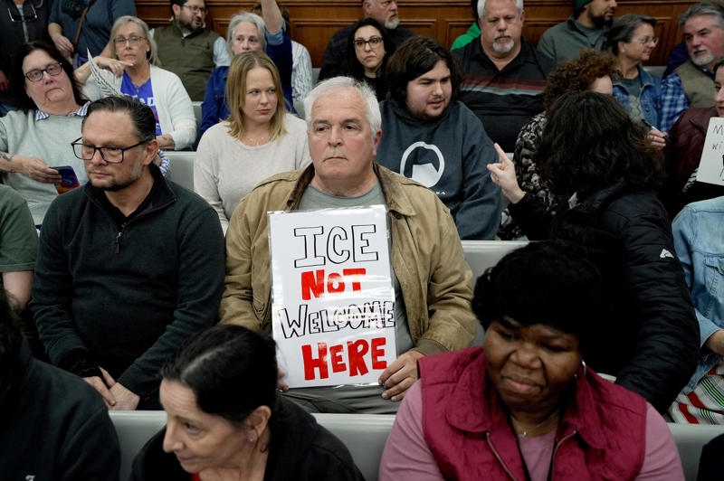 Will there be an ICE detention center in Lebanon or Middle Tennessee?, Timeline: Potential Middle Tennessee ICE facility sparked protests, Why is spokesperson Tricia McLaughlin leaving DHS?, Where does ICE have a presence in Nashville?, What did Tennessee leaders say about the ICE detention center?, Will there be an ICE facility in Nashville in the future?, Are there any ICE detention centers in Tennessee?, Is Homeland Security the same as ICE?