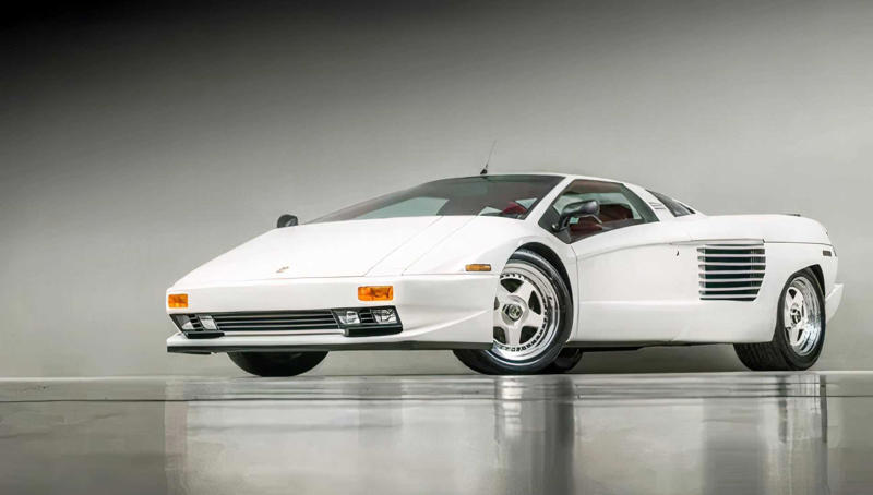             Vector W8 Twin Turbo        ,             Cizeta-Moroder V16T        ,             Jaguar XJR-15        ,             Bugatti EB110        ,             Schuppan 962CR        