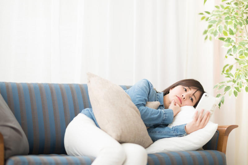 教えてくれたのは……マインドトレーナー 田中よしこさん, 幸福度が低い人の時間の使い方「3つの共通点」, 1．目的のないダラダラした時間を「休息」と勘違いしている, 2．「夜更かし」して、自由を取り戻そうとする, 3．「休むことへの罪悪感」があるために、心がずっと休まらない, 「時間の質」は、自分への敬意で決まる
