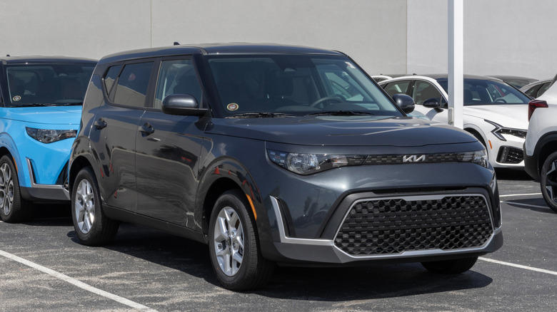 2025 EV9 – 73/100, 2025 Niro – 75/100, 2025 Sorento – 76/100, 2024 EV6 – 78/100, 2025 Kia Soul – 81/100, 2025 Kia Sportage – 81/100, 2025 Kia Seltos – 81/100, 2025 Telluride – 83/100, Methodology