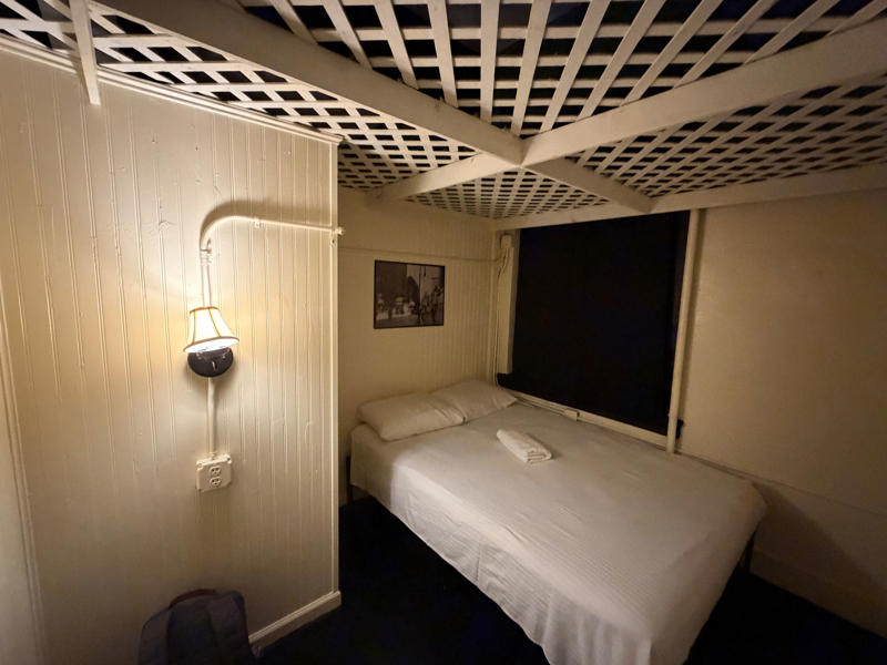 Where did the old 0 rate go? , Searching for the elusive midscale hotel , Some brands are staying true , Tricks to finding a midscale hotel