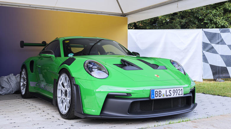 16. Caterham Seven 620R, 15. Ariel Atom 4, 14. BAC Mono, 13. 992 Porsche 911 GT3 RS, 12. BMW M4 CSL, 11. Lamborghini Huracan STO, 10. Porsche 718 Cayman Gt4 RS, 9. R35 Nissan GT-R, 8. Audi R8 V10 Performance RWD, 7. McLaren 765LT Spider, 6. Ferrari 488 Pista, 5. Ferrari 812 Competizione, 4. Lamborghini Aventador SVJ, 3. Mercedes-AMG One, 2. Aston Martin Valkyrie, 1. C8 Corvette ZR1