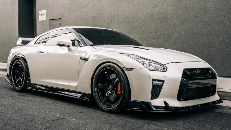 16. Caterham Seven 620R, 15. Ariel Atom 4, 14. BAC Mono, 13. 992 Porsche 911 GT3 RS, 12. BMW M4 CSL, 11. Lamborghini Huracan STO, 10. Porsche 718 Cayman Gt4 RS, 9. R35 Nissan GT-R, 8. Audi R8 V10 Performance RWD, 7. McLaren 765LT Spider, 6. Ferrari 488 Pista, 5. Ferrari 812 Competizione, 4. Lamborghini Aventador SVJ, 3. Mercedes-AMG One, 2. Aston Martin Valkyrie, 1. C8 Corvette ZR1