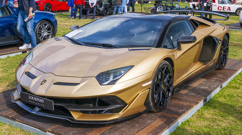 16. Caterham Seven 620R, 15. Ariel Atom 4, 14. BAC Mono, 13. 992 Porsche 911 GT3 RS, 12. BMW M4 CSL, 11. Lamborghini Huracan STO, 10. Porsche 718 Cayman Gt4 RS, 9. R35 Nissan GT-R, 8. Audi R8 V10 Performance RWD, 7. McLaren 765LT Spider, 6. Ferrari 488 Pista, 5. Ferrari 812 Competizione, 4. Lamborghini Aventador SVJ, 3. Mercedes-AMG One, 2. Aston Martin Valkyrie, 1. C8 Corvette ZR1