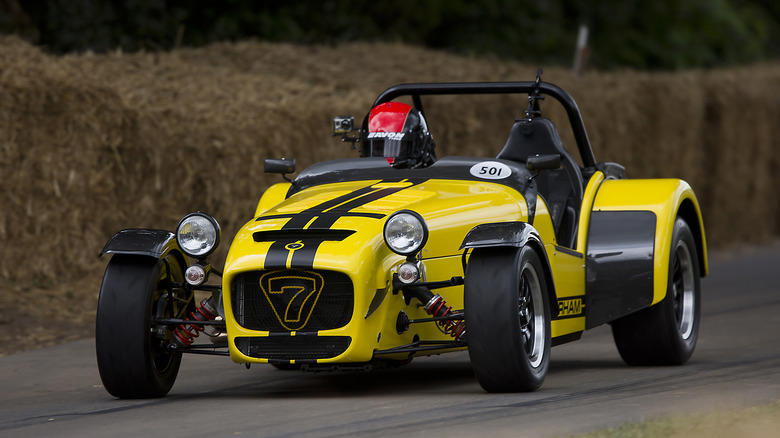 16. Caterham Seven 620R, 15. Ariel Atom 4, 14. BAC Mono, 13. 992 Porsche 911 GT3 RS, 12. BMW M4 CSL, 11. Lamborghini Huracan STO, 10. Porsche 718 Cayman Gt4 RS, 9. R35 Nissan GT-R, 8. Audi R8 V10 Performance RWD, 7. McLaren 765LT Spider, 6. Ferrari 488 Pista, 5. Ferrari 812 Competizione, 4. Lamborghini Aventador SVJ, 3. Mercedes-AMG One, 2. Aston Martin Valkyrie, 1. C8 Corvette ZR1