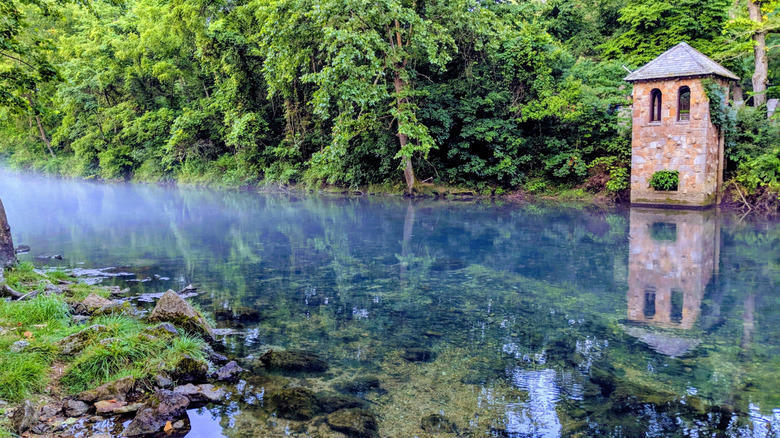 Bennett Spring State Park, Roaring River State Park, Johnson's Shut-Ins State Park, Onondaga Cave State Park, Sam A. Baker State Park, Methodology