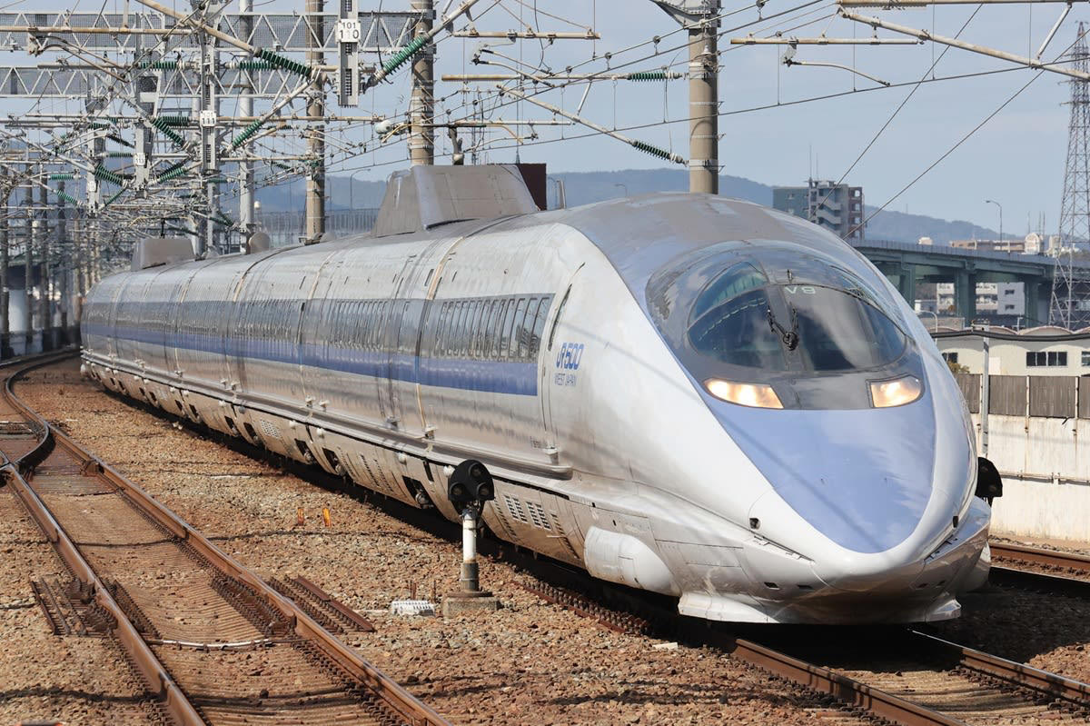 何が新しくなった？「往復縛り」からの解放, 【徹底比較】これまでのきっぷvs新しいきっぷ, 2026年3月末で「廃止」となる主な商品, 新商品「阪神・四国WEBきっぷ」の価格と利用法, 主要区間の価格表, 購入方法の注意点：「e5489」専用です, 【e5489 専用】阪神・四国こだま WEB きっぷ（新発売）, 主要区間の価格表, 岡山発着・乗り継ぎ向け新商品など複数登場, トク割WEBきっぷ（岡山発着）, 【参考・継続発売】WEB 早特７（岡山発着）, 【EXサービス限定】乗継チケットレス特急券, WESTER ポイント特典チケットレス, 「窓口に並ばない」が加速 それが常識？