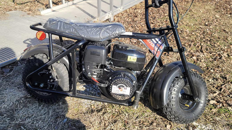 The Massimo MB100 is one alternative to the Coleman B100 mini bike, The FRP GMB100 is an even cheaper B100 alternative, Trailmaster and Massimo make good alternatives to the Coleman B200 mini bike., The Quiet Ease electric dirt bike is another good EVB200 alternative, How we chose these Coleman mini bike alternatives