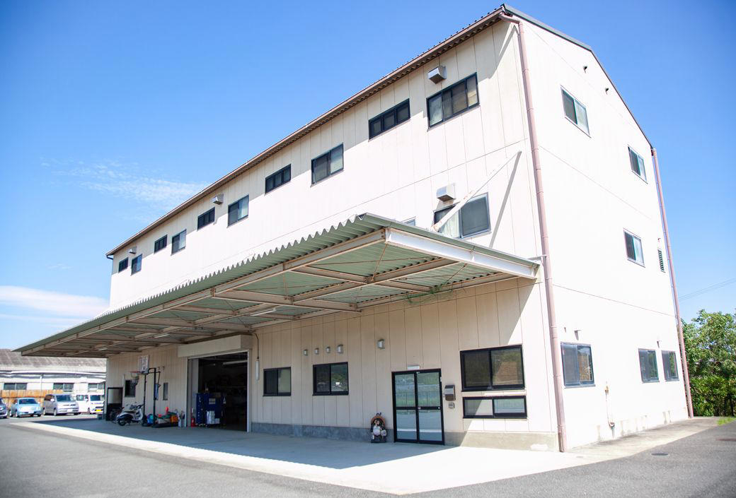 一族みんな背が低め…ニーズを知るからこそ始めた, 通販の台頭を機に変わった客のニーズ, ウィッグと同じ！？　自分がうれしくなることが大事, 男性用革靴のふるさと、大和郡山, 「ここぞ」という時の1足を