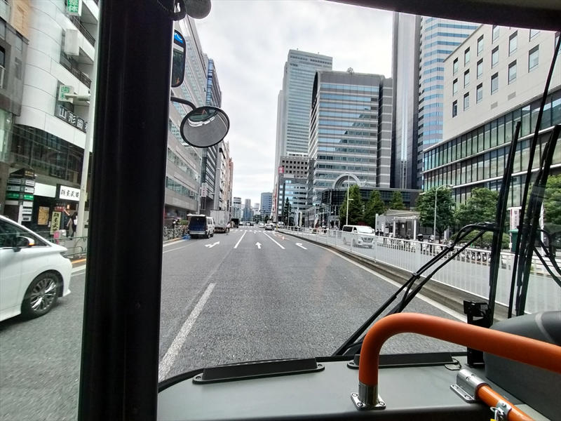 ■横断歩道は正しく渡りましょう！, ■後ろ斜めからショートカットはやめて！, ■カーブですり抜けはやめて！, ■バスに突進してこないで！, ■ドラレコを甘く見てはいけない