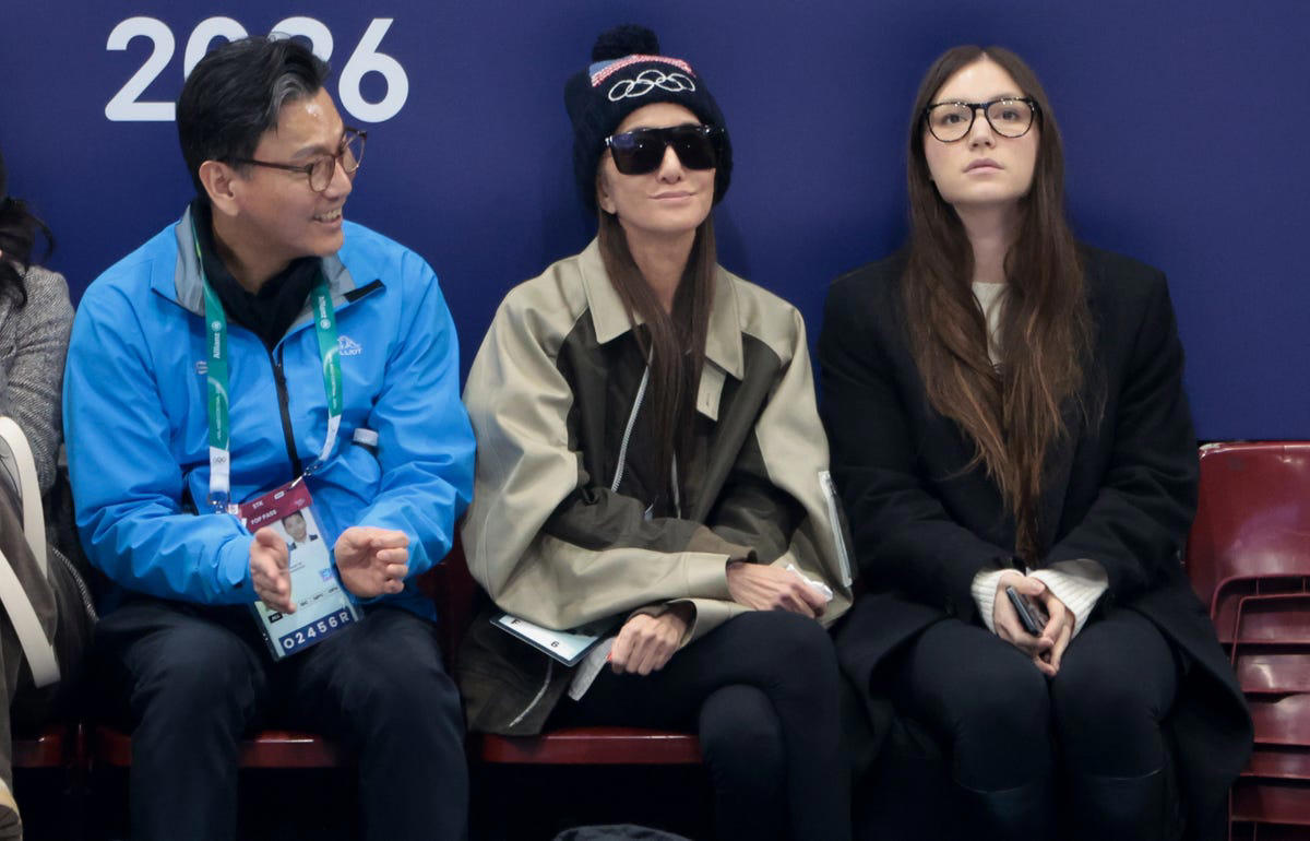 What do you think of the newer dressing styles for figure skaters? , Who have been some of your favorites to watch?, What are the main fabrics that make up a figure skating costume? , Is there a perfume you associate with ice skating?