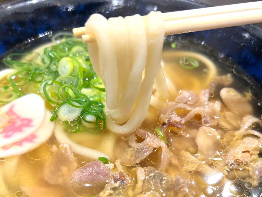 おそるおそるなじみの味を食べてみると…, 全国展開は「水」の把握から始まる, 新店ができるたびに、一から味を確かめる, 「職人の感覚」を言語化する, 出店拡大で強固になった「資さん」らしさ