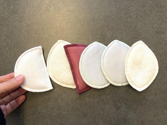 サイズ感、吸水性…「ブラのパッド」は掃除に便利だった, 掃除術1：窓サッシの汚れ取り, 掃除術2：排水口のゴミ取り, 掃除術3：洗面台磨き, 掃除術4：洗濯機周りのゴミ取り, 掃除術5：キッチンの油落とし