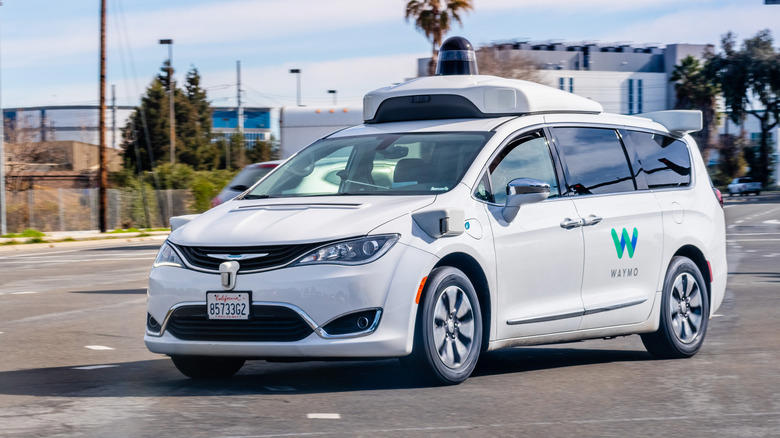 GMC Acadia, Rivian R1T, Chevrolet Blazer EV, Mazda CX-90 Plug-in Hybrid, Genesis GV60, Mazda CX-90, Honda Prologue, Chrysler Pacifica Hybrid